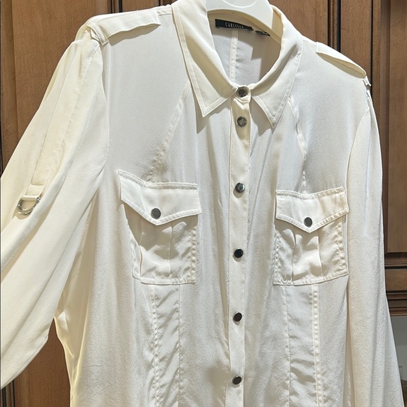 Carlisle Women's silk Cream snap closure Blouse - Picture 3 of 5